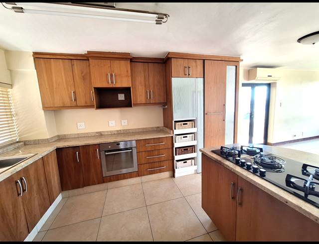 3 BEDROOM DUPLEX TO LET IN MORNINGSIDE